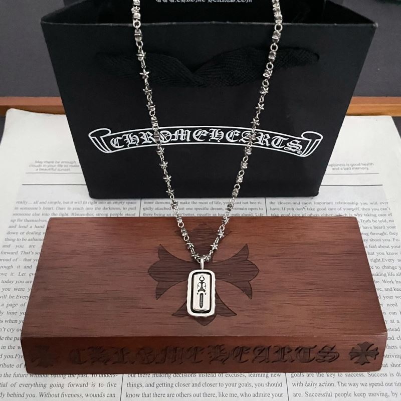 Ch**me He**ts necklaces